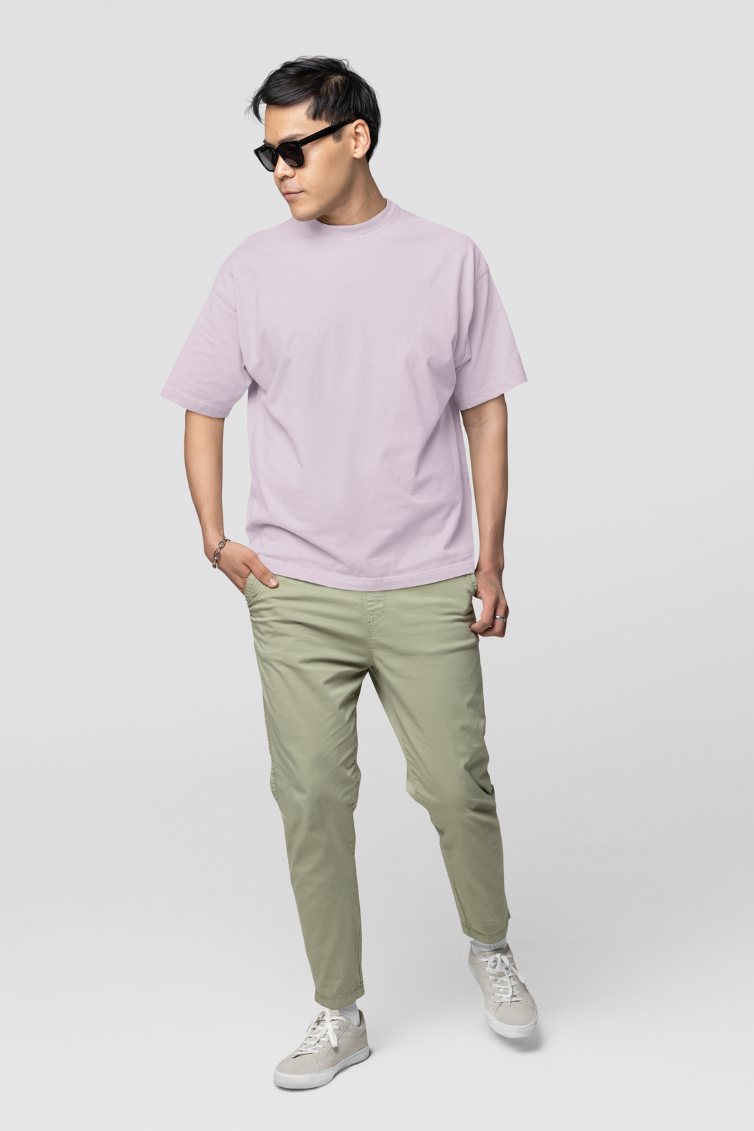 Oversized Tees: Quiets