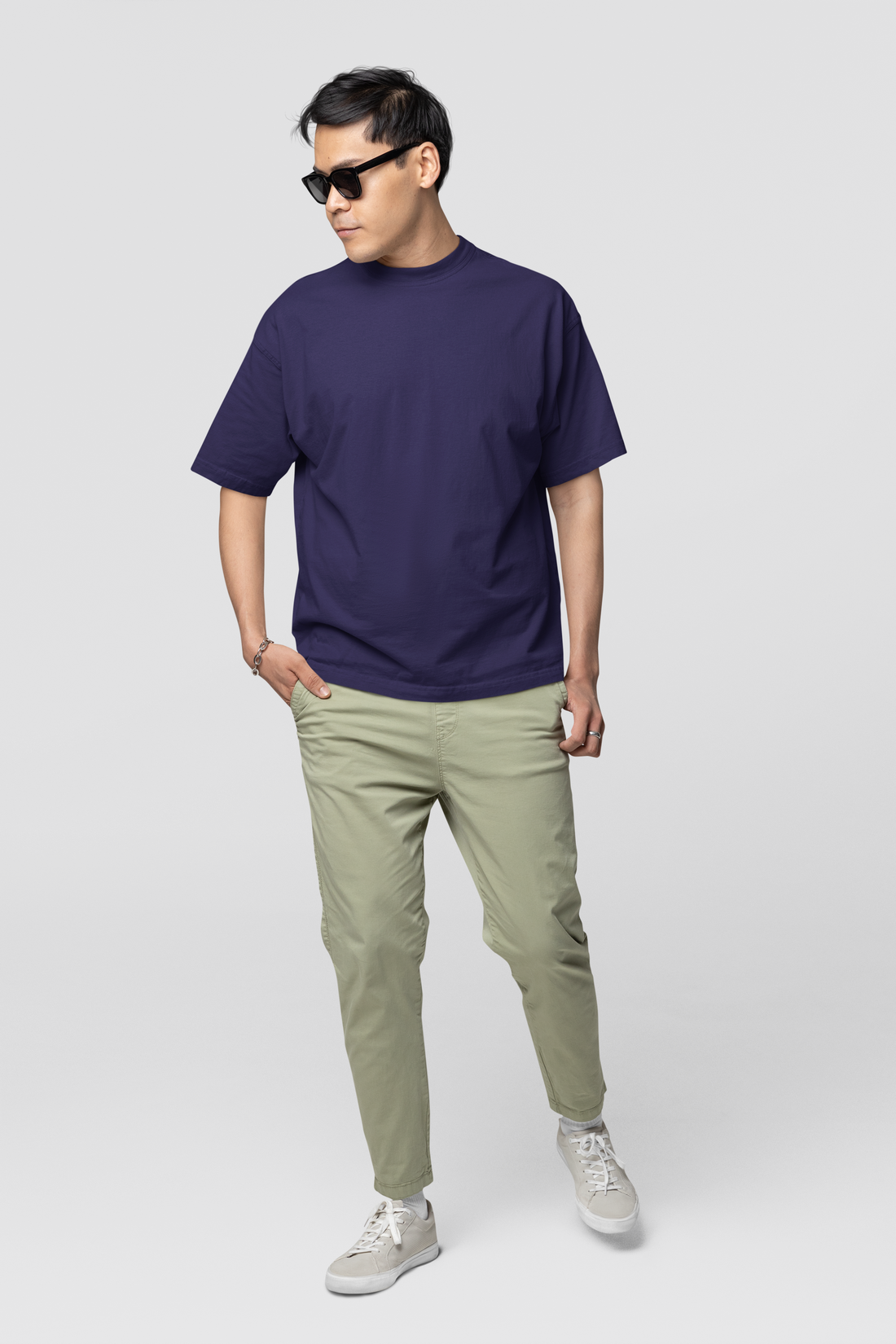 Oversized Tees: Quiets