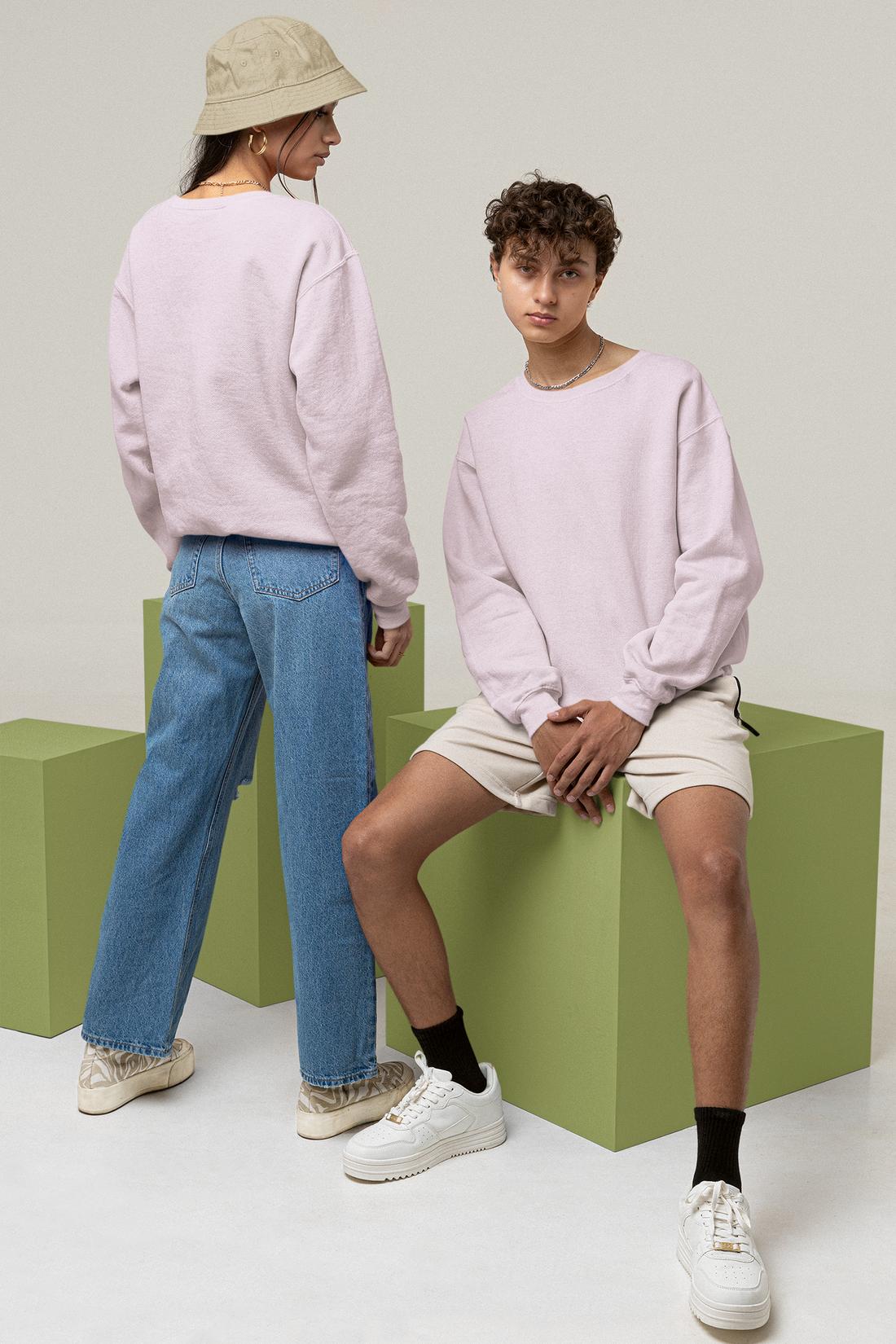 Oversized Sweatshirt: Quiets