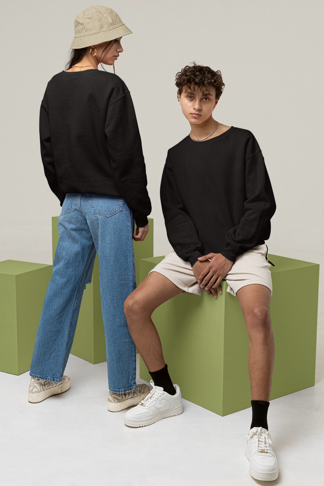 Oversized Sweatshirt: Quiets