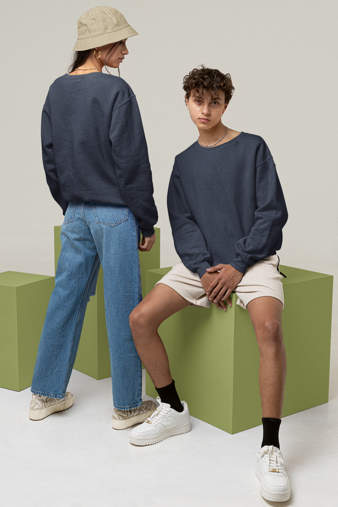 Oversized Sweatshirt: Quiets