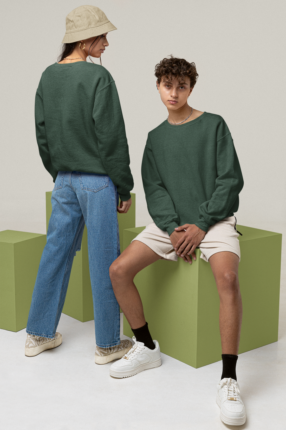 Oversized Sweatshirt: Quiets